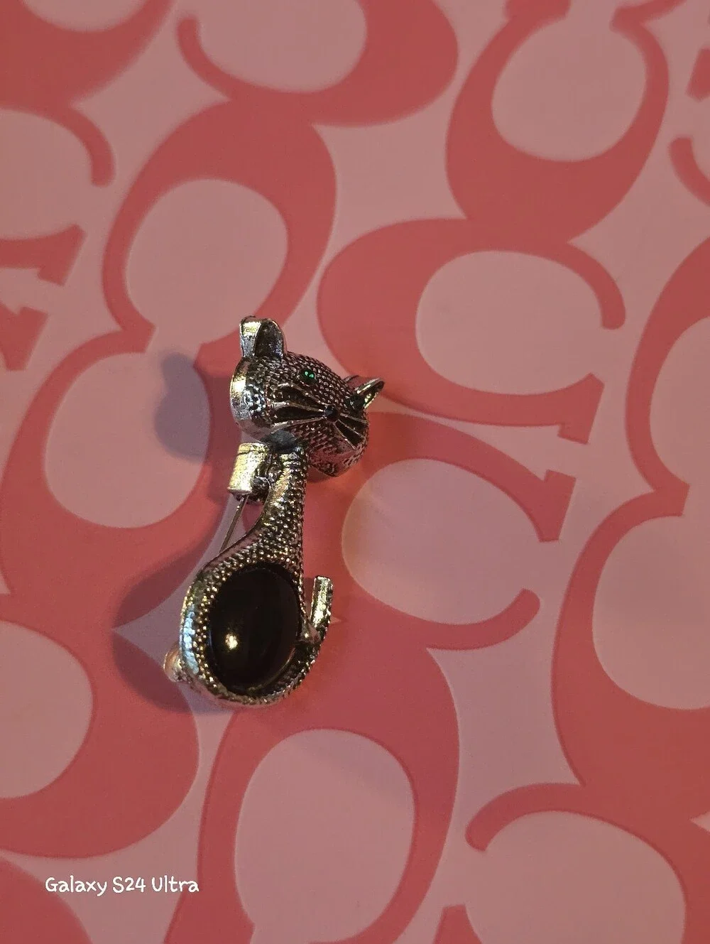 Kitty Cat Tiny Brooch NEW